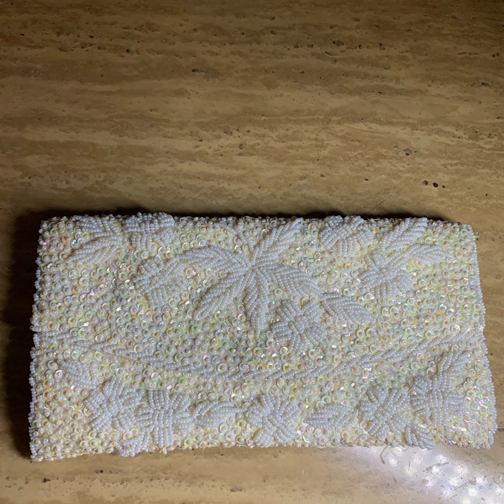 RIMCO Vintage White Sequence Purse Pearl